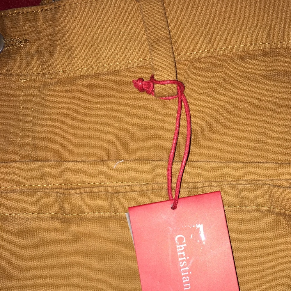 Yellow/mustard pants